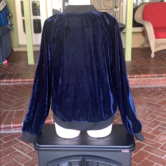 Blue velvet bomber - Picture 2 of 4